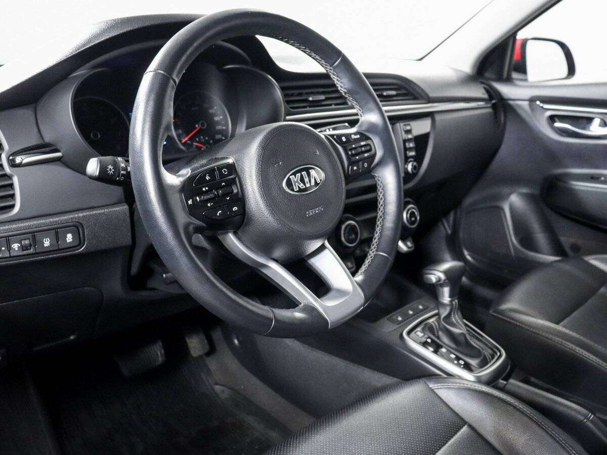 Kia Rio с пробегом — 2020 год. Фото: #8