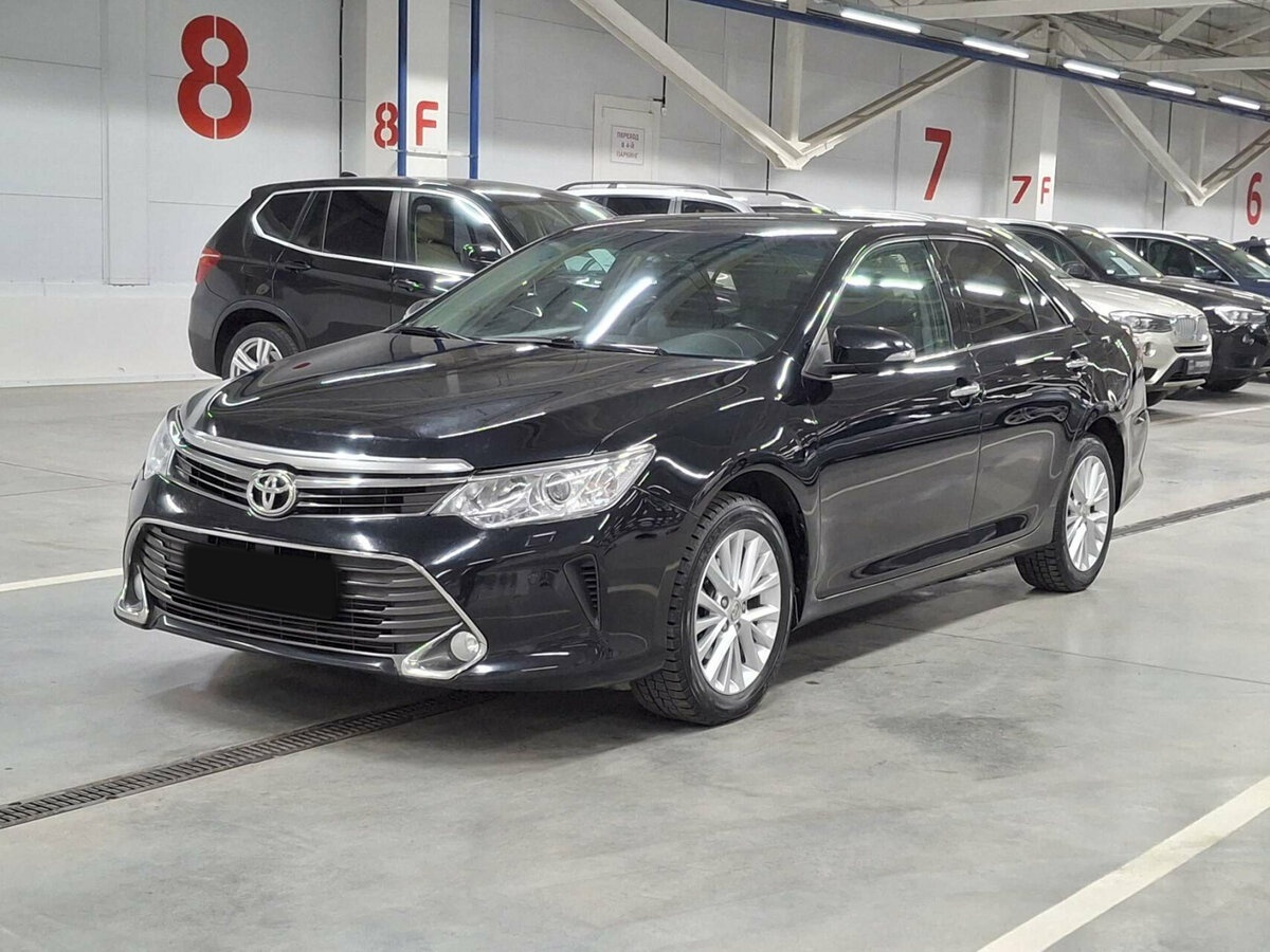 Toyota Camry с пробегом — 2015 год. Фото: #0