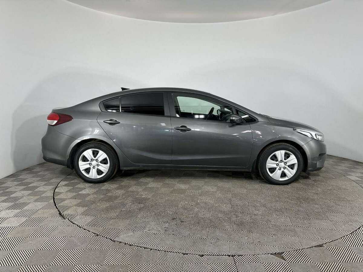 Kia Cerato с пробегом — 2019 год. Фото: #3