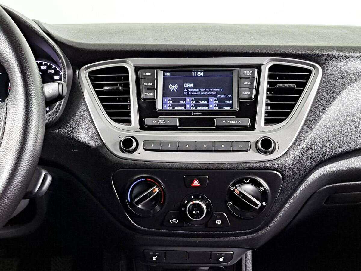 Hyundai Solaris с пробегом — 2020 год. Фото: #9