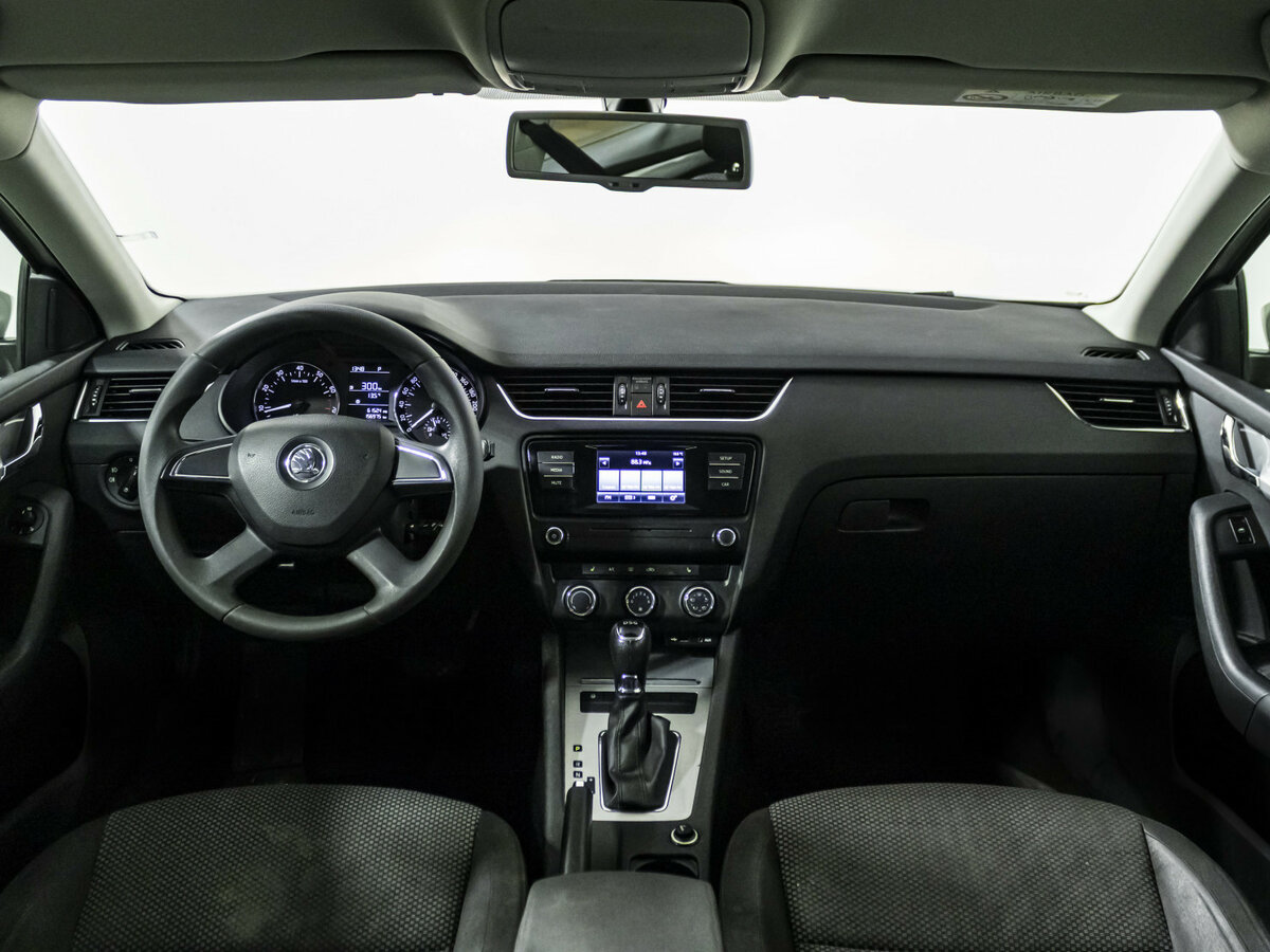 Skoda Octavia с пробегом — 2014 год. Фото: #9