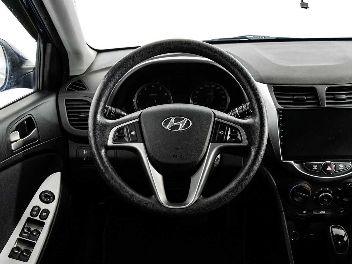 Hyundai Solaris с пробегом — 2016 год. Фото: #11