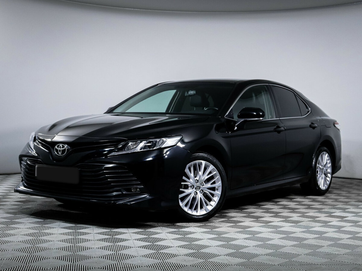 Toyota Camry с пробегом — 2019 год. Посмотреть фото