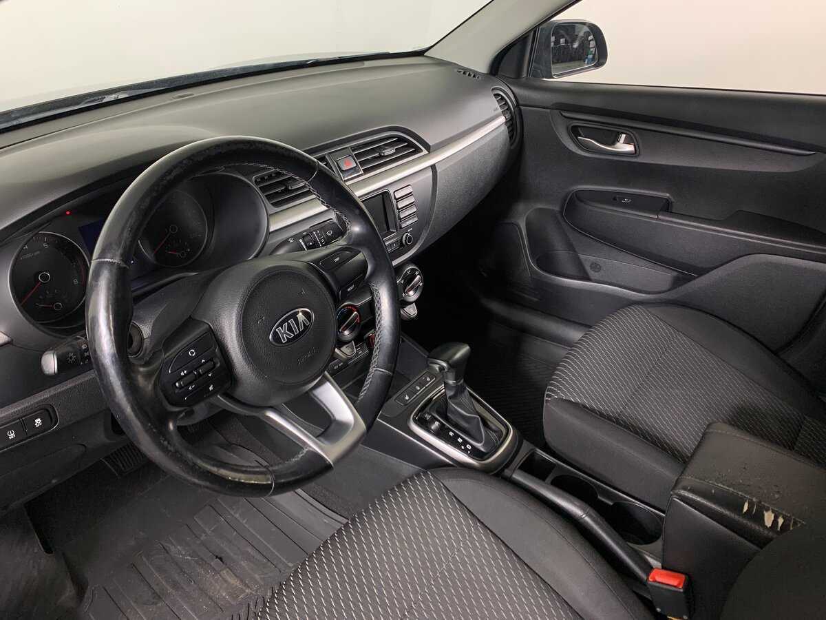 Kia Rio с пробегом — 2017 год. Фото: #11
