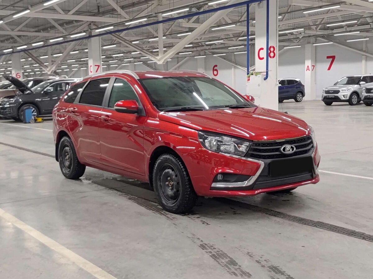 Lada (ВАЗ) Vesta с пробегом — 2018 год. Фото: #2