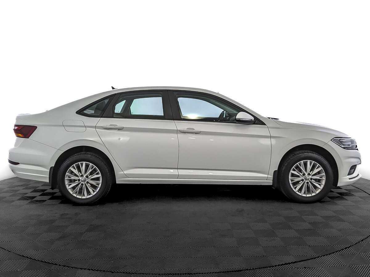 Volkswagen Jetta с пробегом — 2020 год. Фото: #3