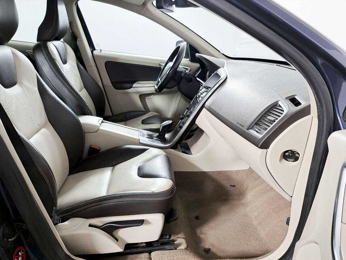 Volvo XC60 с пробегом — 2012 год. Фото: #10