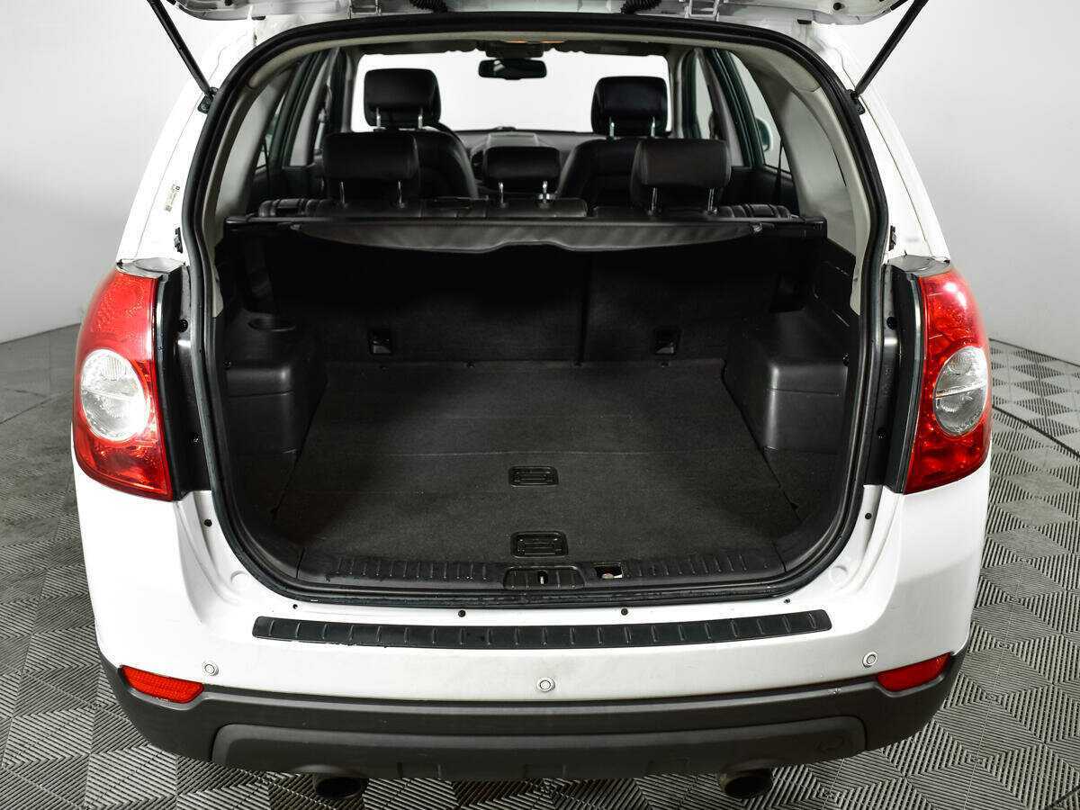 Chevrolet Captiva с пробегом — 2012 год. Фото: #14