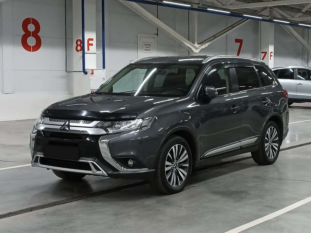 Mitsubishi Outlander с пробегом — 2020 год. Фото: #0