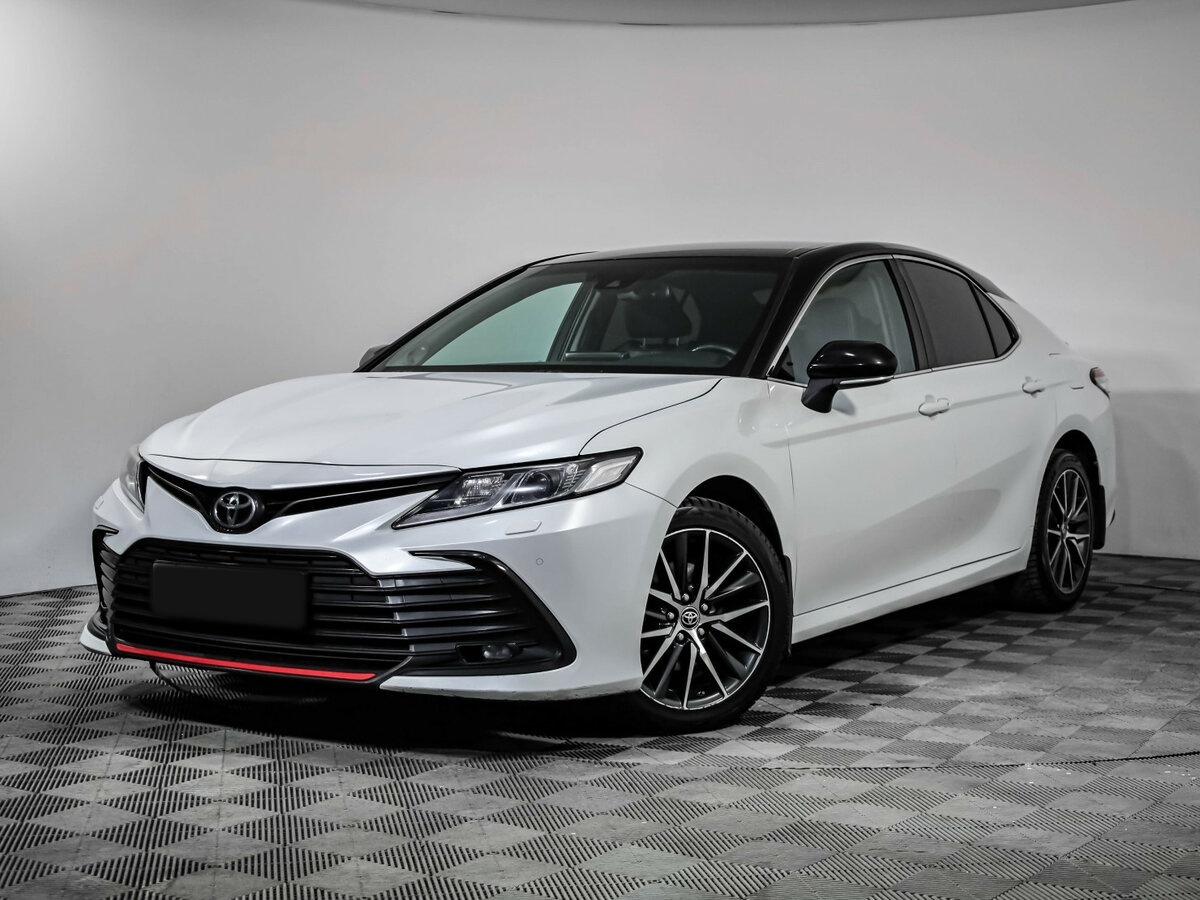 Toyota Camry с пробегом — 2021 год. Фото: #0