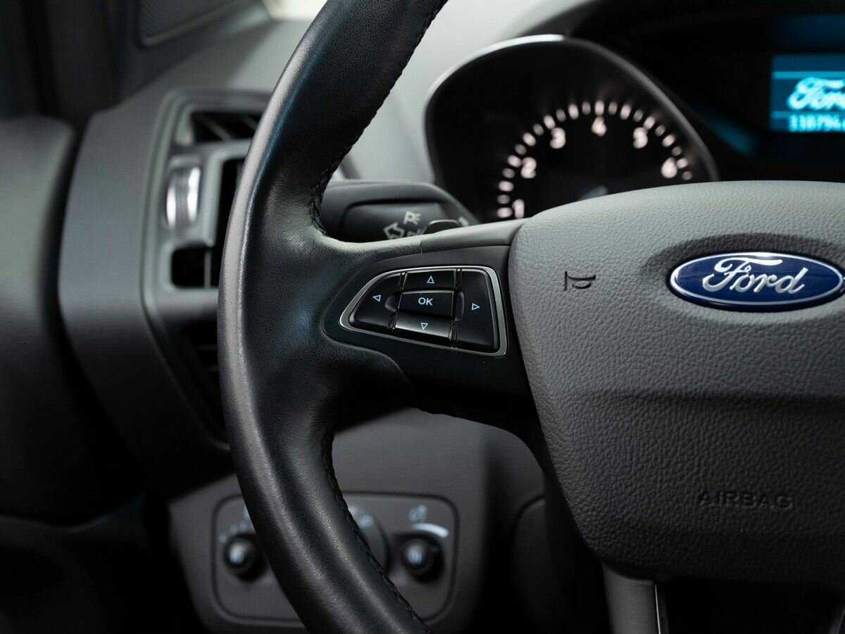 Ford Kuga с пробегом — 2017 год. Фото: #16
