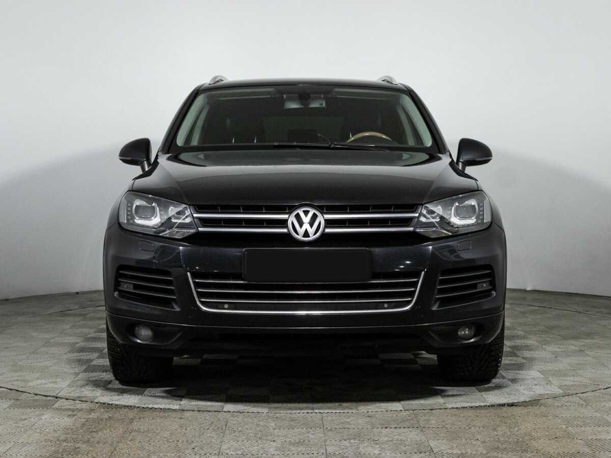 Volkswagen Touareg с пробегом — 2012 год. Фото: #1