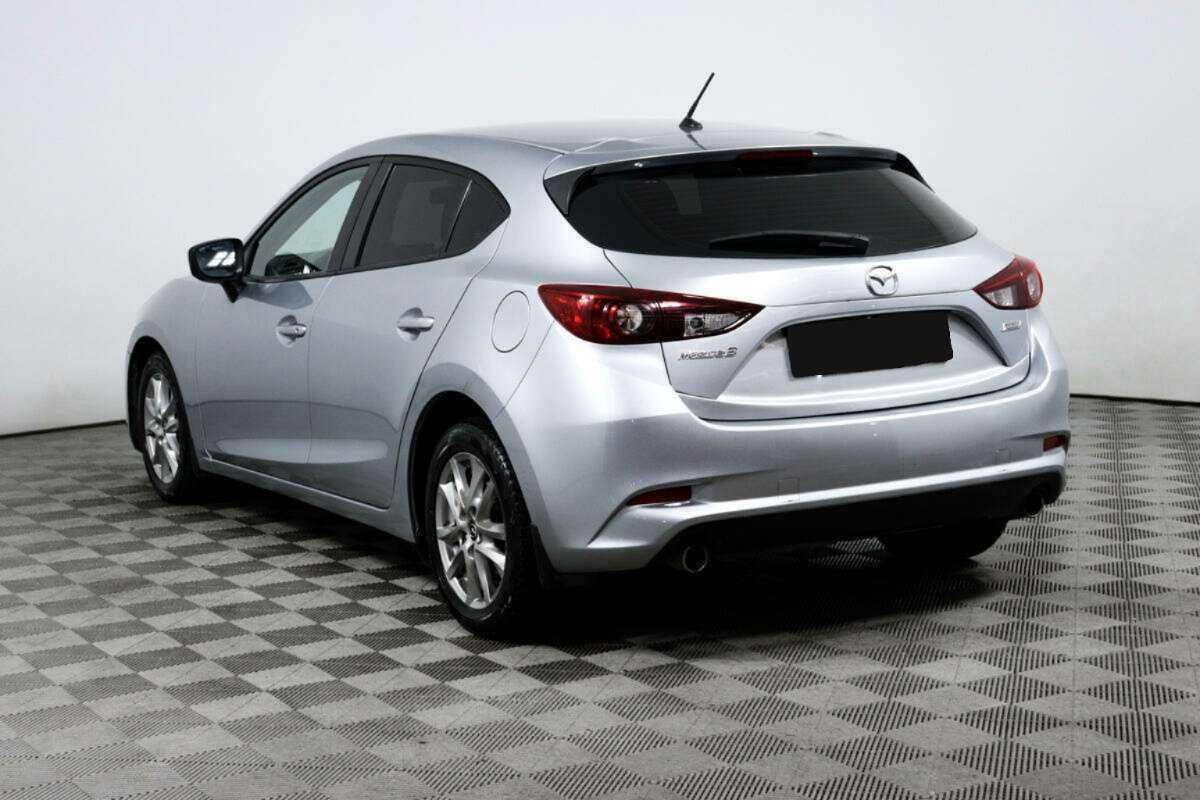 Mazda 3 с пробегом — 2016 год. Фото: #6