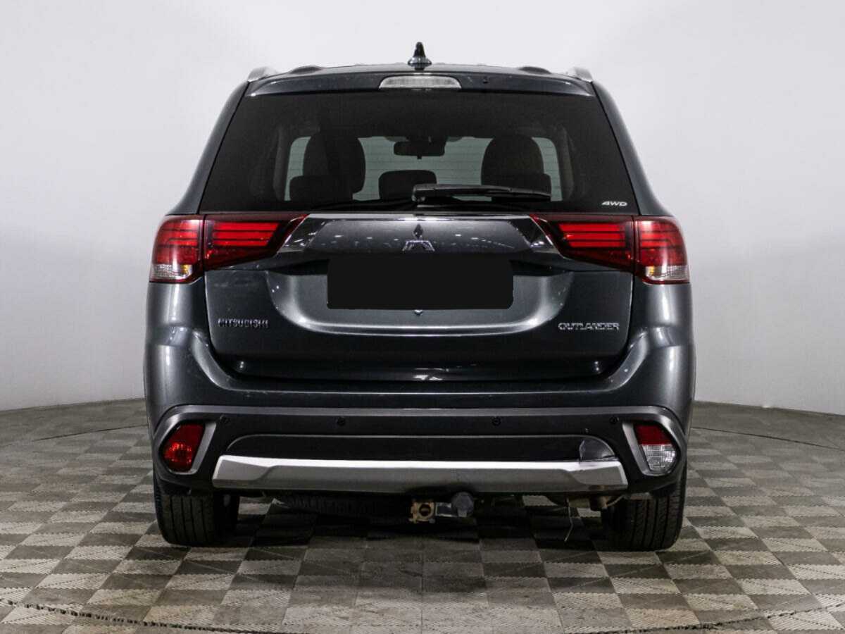 Mitsubishi Outlander с пробегом — 2018 год. Фото: #5