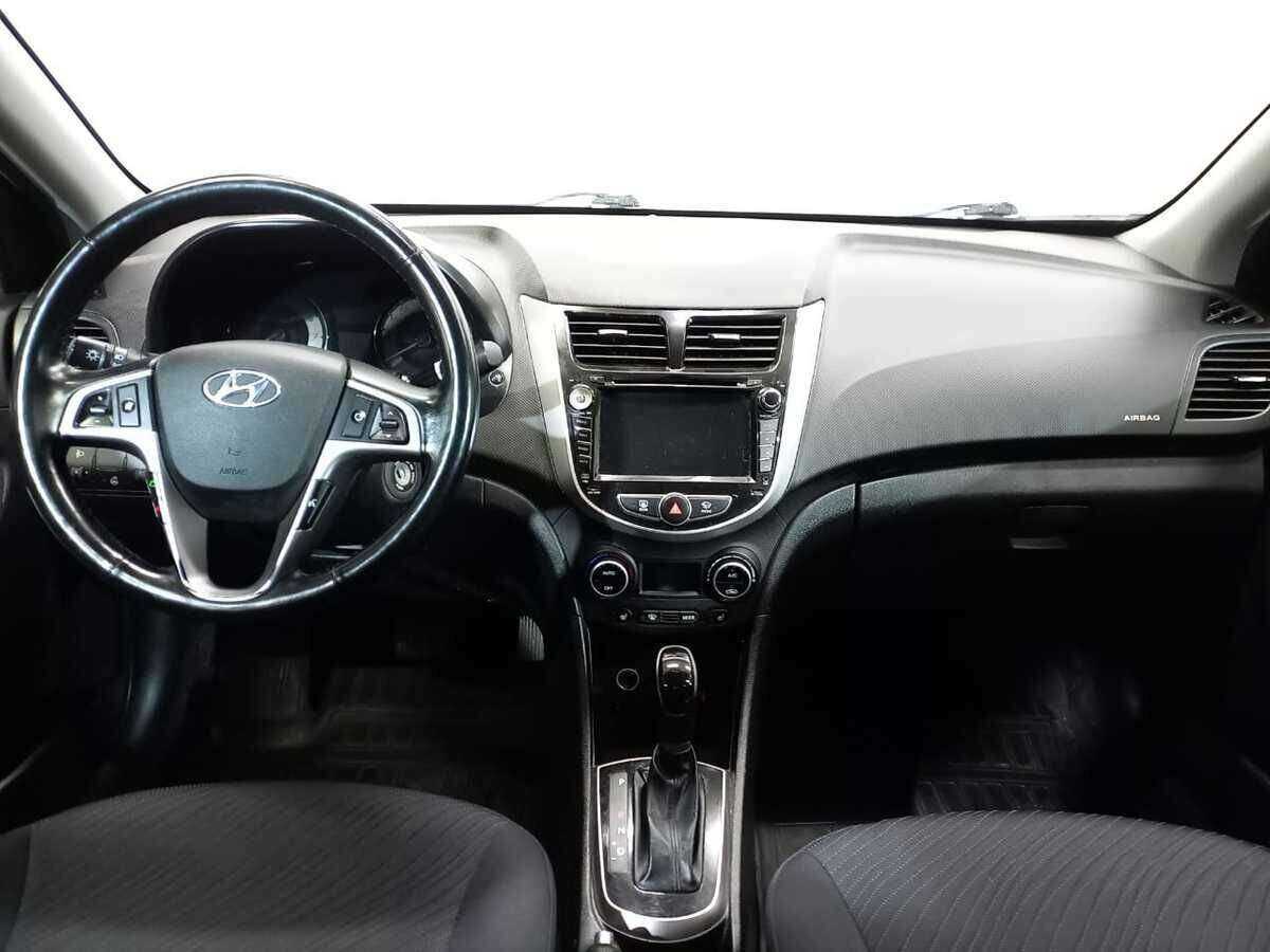 Hyundai Solaris с пробегом — 2016 год. Фото: #8