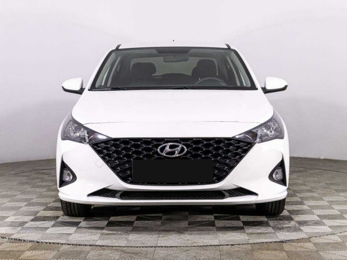 Hyundai Solaris с пробегом — 2021 год. Фото: #1