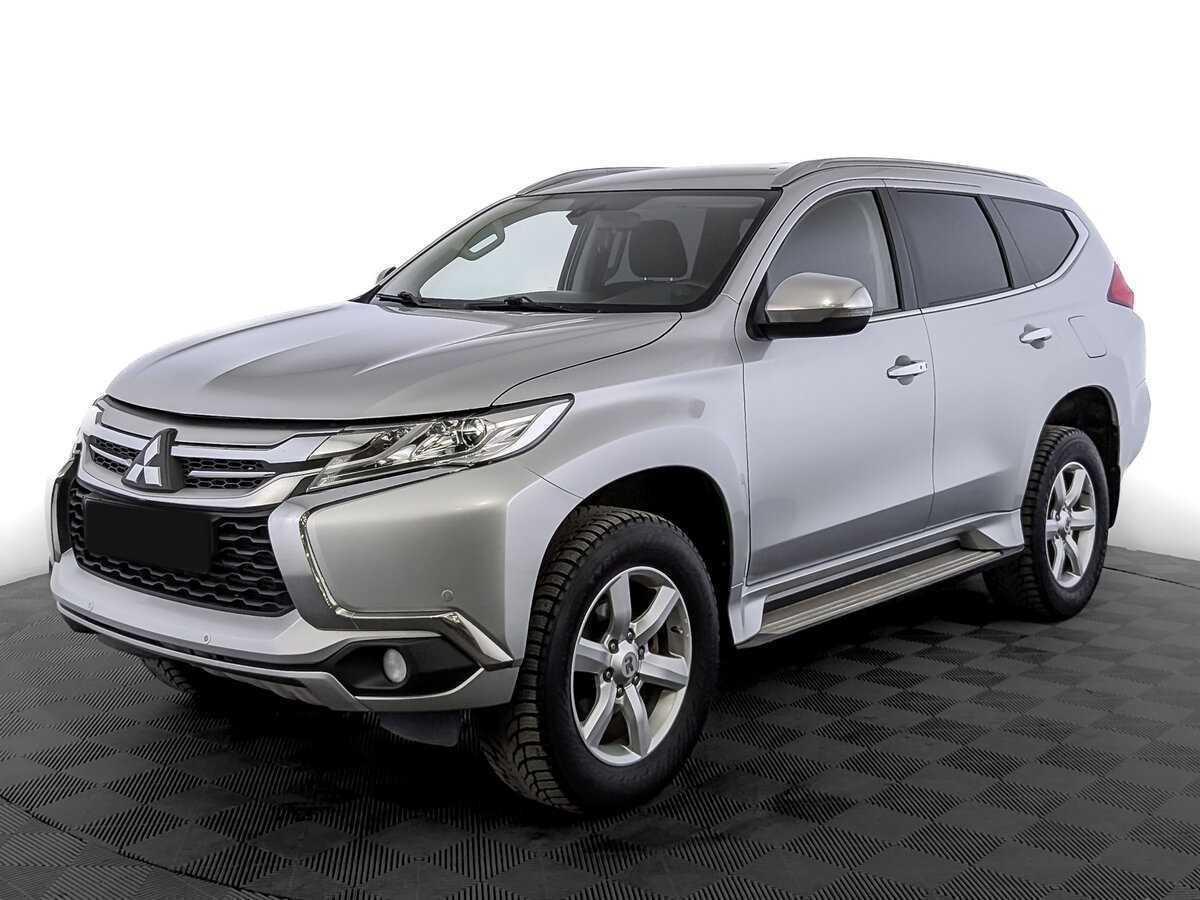 Mitsubishi Pajero Sport с пробегом — 2018 год. Фото: #0