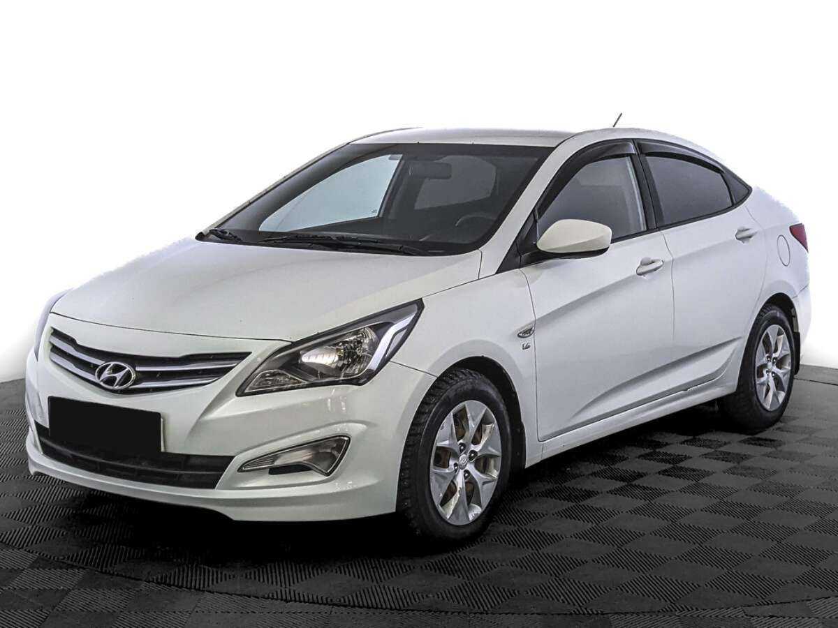 Hyundai Solaris с пробегом — 2015 год. Фото: #0