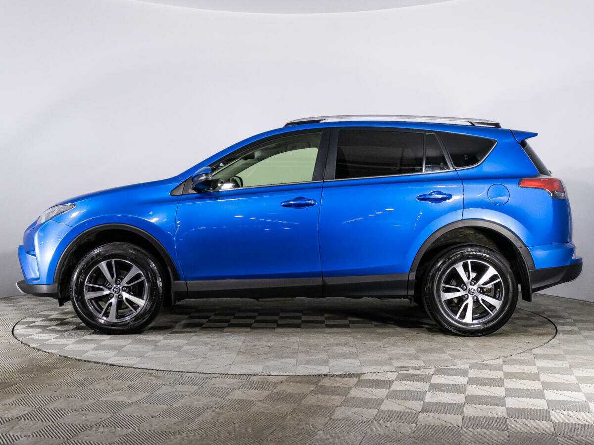 Toyota RAV4 с пробегом — 2016 год. Фото: #7