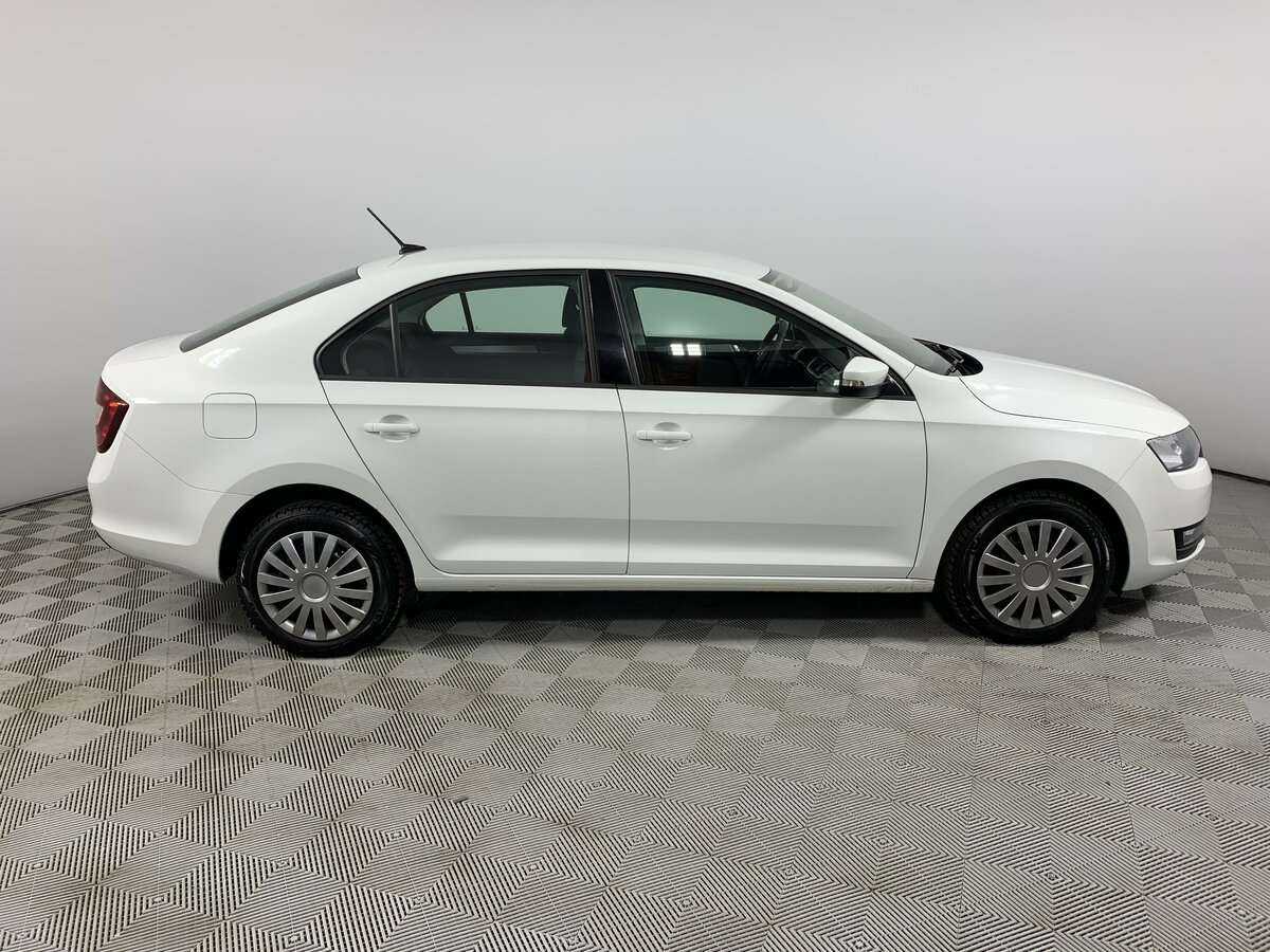 Skoda Rapid с пробегом — 2019 год. Фото: #3