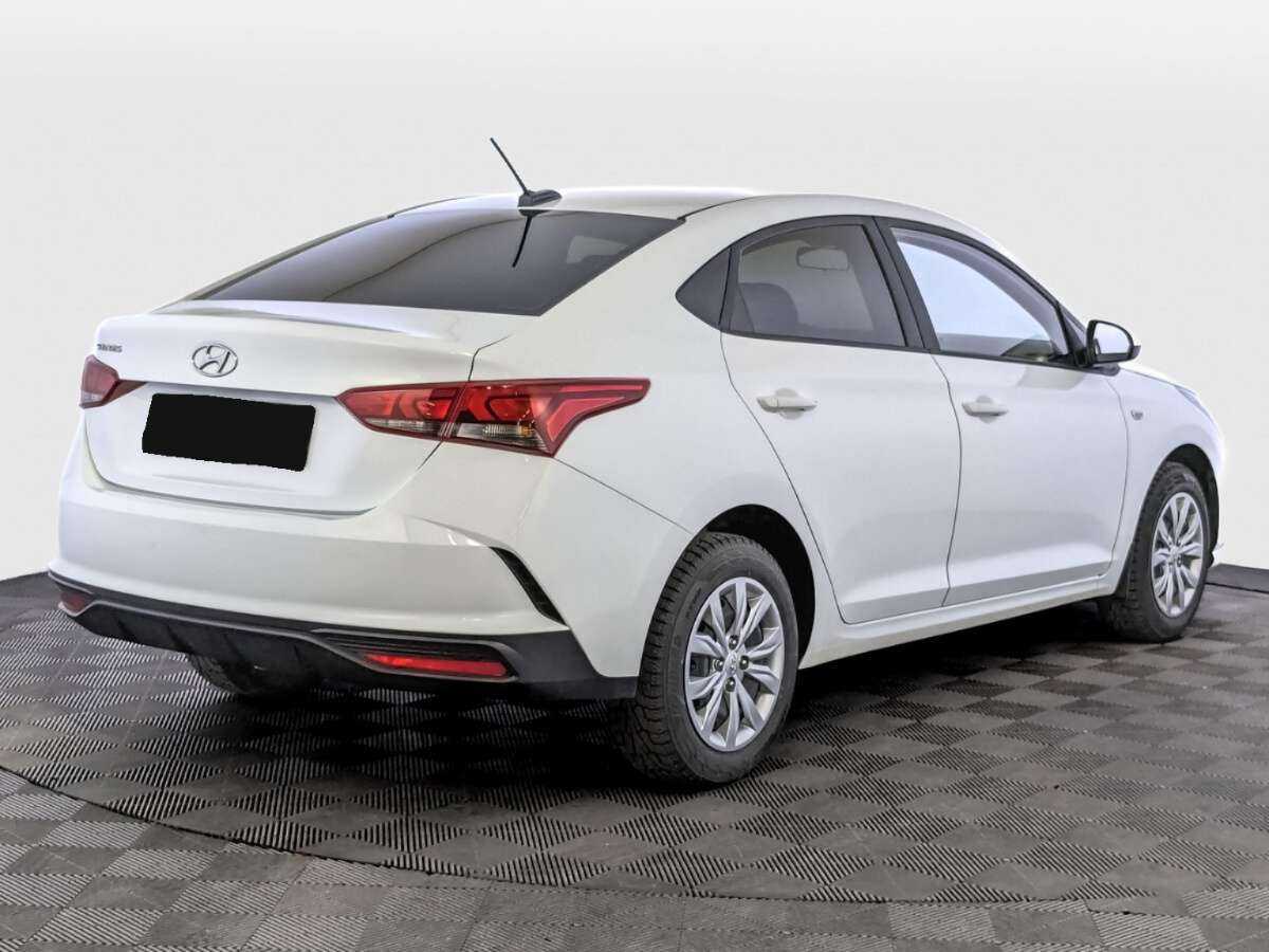 Hyundai Solaris с пробегом — 2020 год. Фото: #4