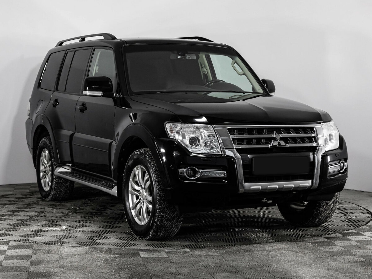 Mitsubishi Pajero с пробегом — 2014 год. Фото: #2