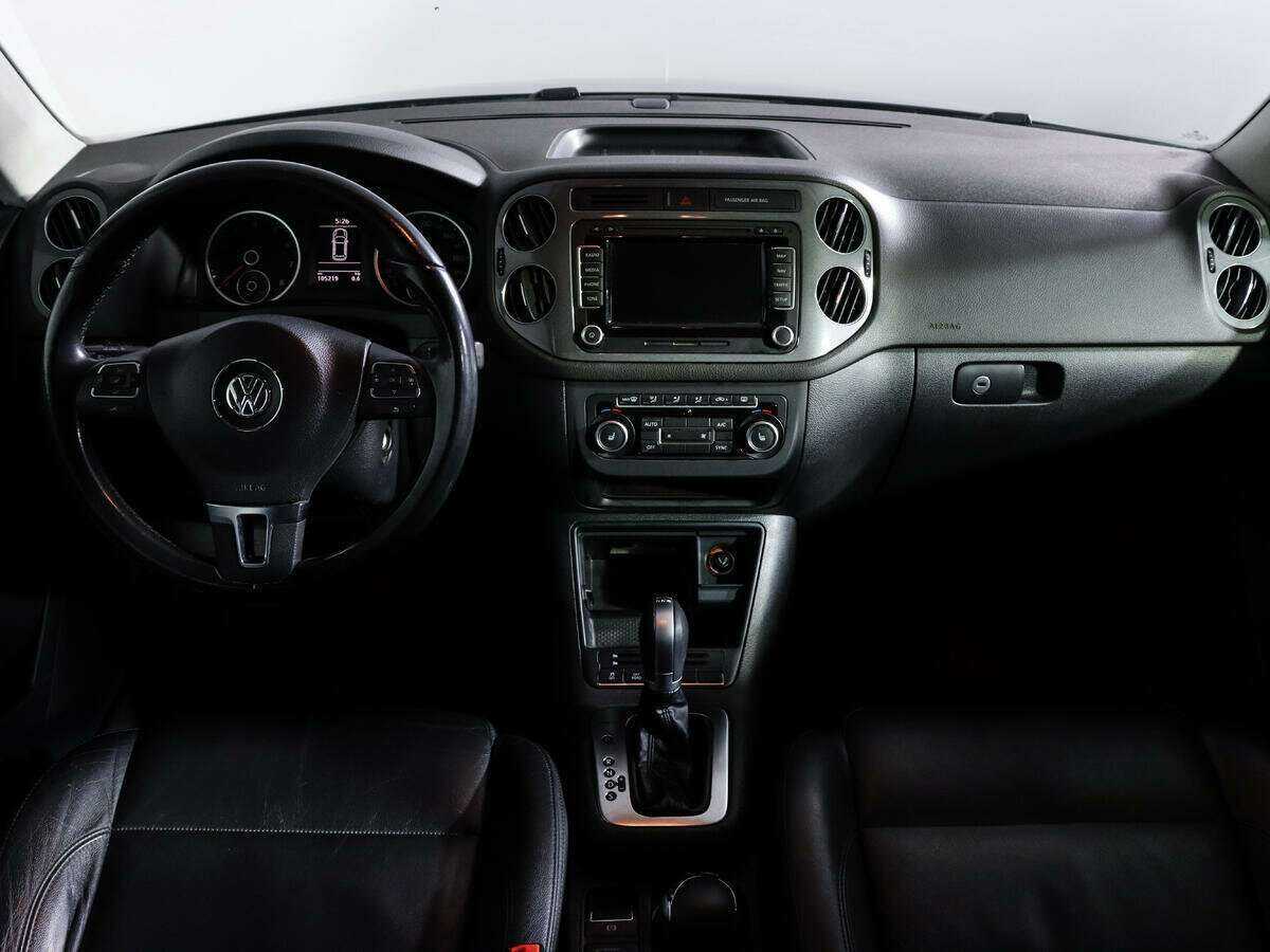 Volkswagen Tiguan с пробегом — 2012 год. Фото: #8