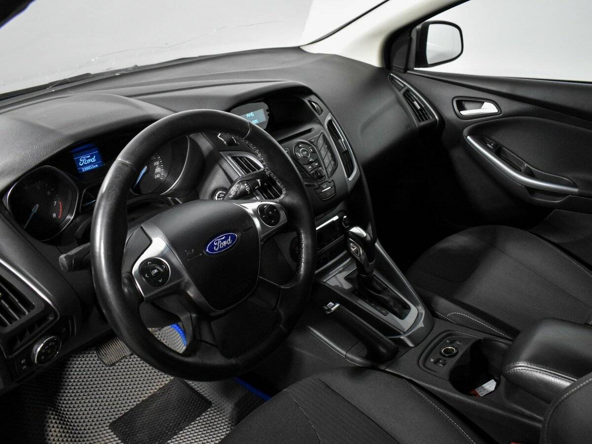 Ford Focus с пробегом — 2013 год. Фото: #6