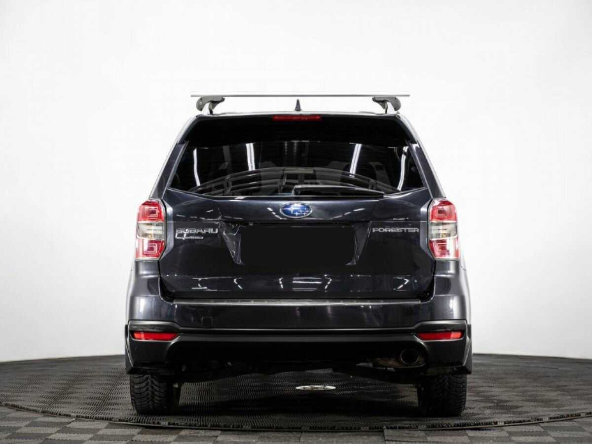 Subaru Forester с пробегом — 2015 год. Фото: #4