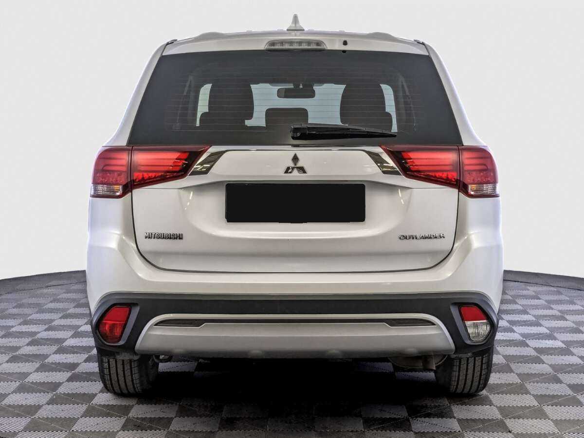 Mitsubishi Outlander с пробегом — 2019 год. Фото: #5