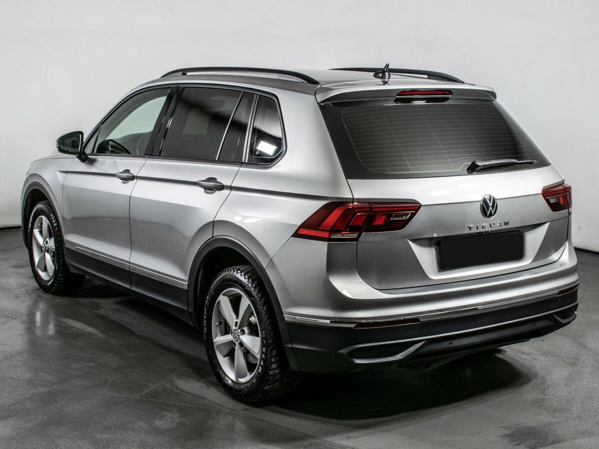 Volkswagen Tiguan с пробегом — 2021 год. Фото: #6
