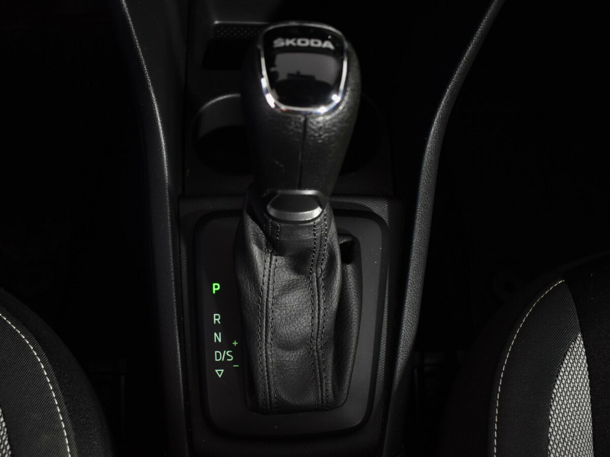 Skoda Rapid с пробегом — 2018 год. Фото: #13