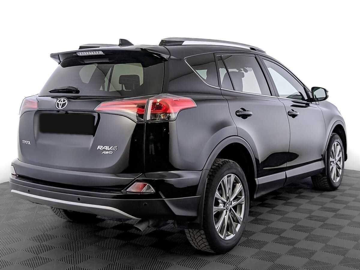 Toyota RAV4 с пробегом — 2017 год. Фото: #4