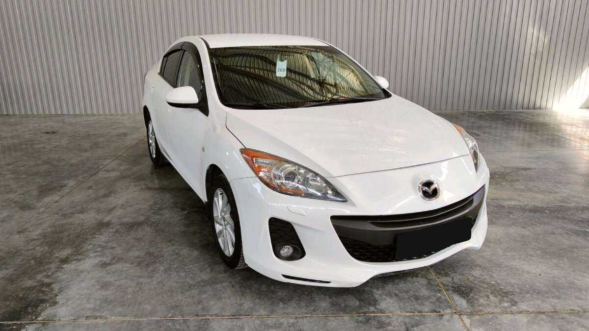 Mazda 3 с пробегом — 2012 год. Фото: #2