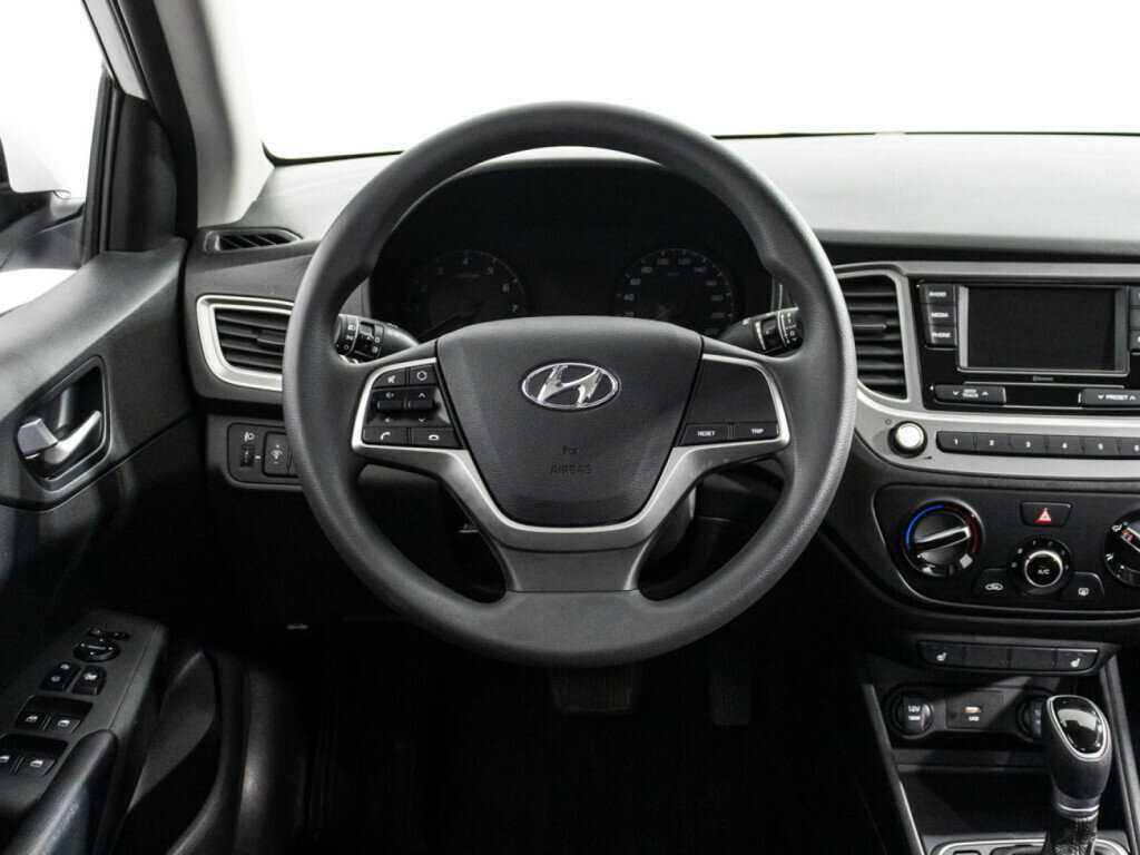 Hyundai Solaris с пробегом — 2021 год. Фото: #15