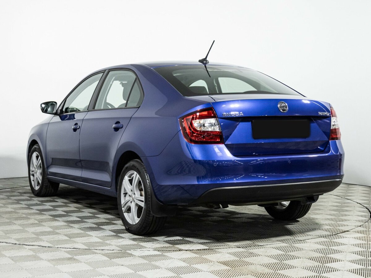 Skoda Rapid с пробегом — 2019 год. Фото: #6