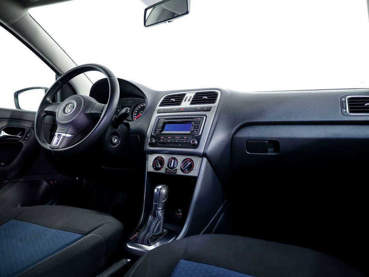 Volkswagen Polo с пробегом — 2013 год. Фото: #7