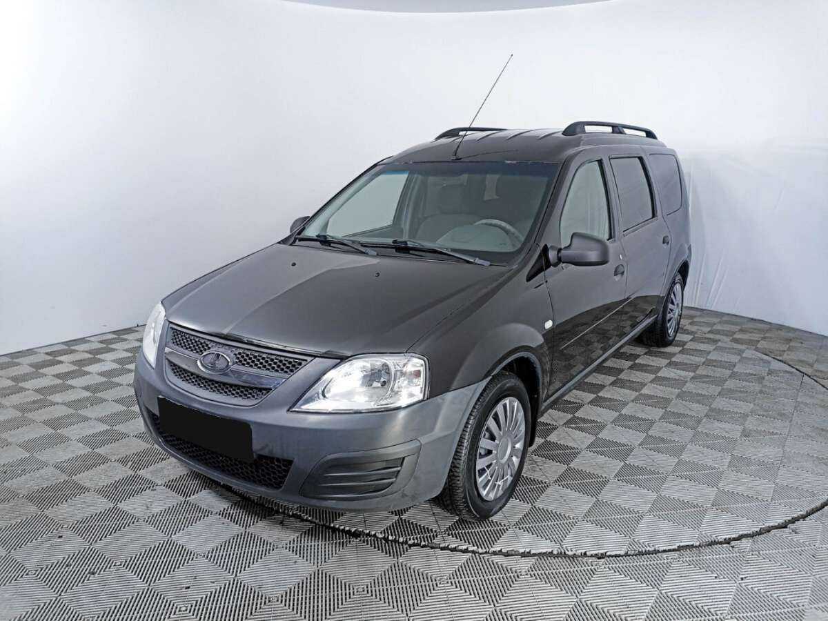Lada (ВАЗ) Largus с пробегом — 2017 год. Посмотреть фото