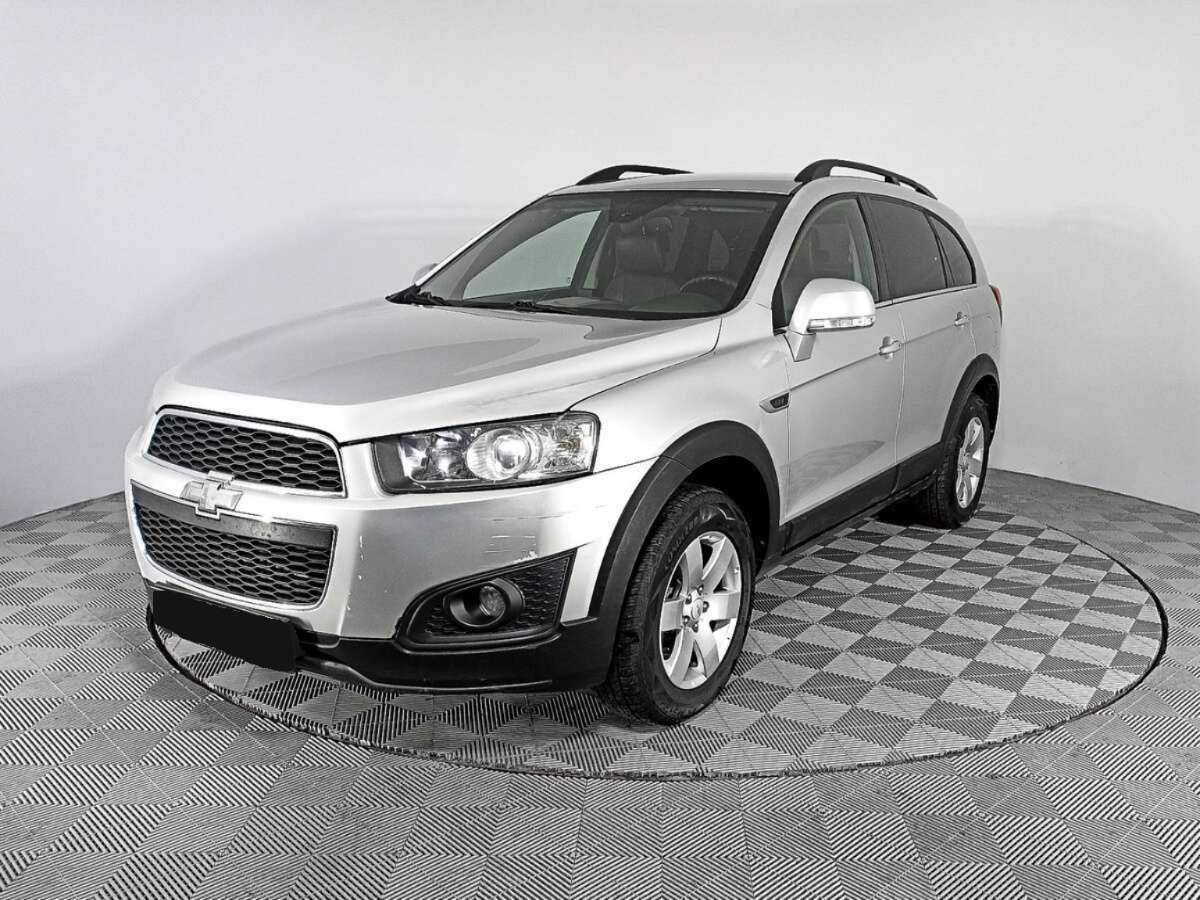 Chevrolet Captiva с пробегом — 2015 год. Фото: #0