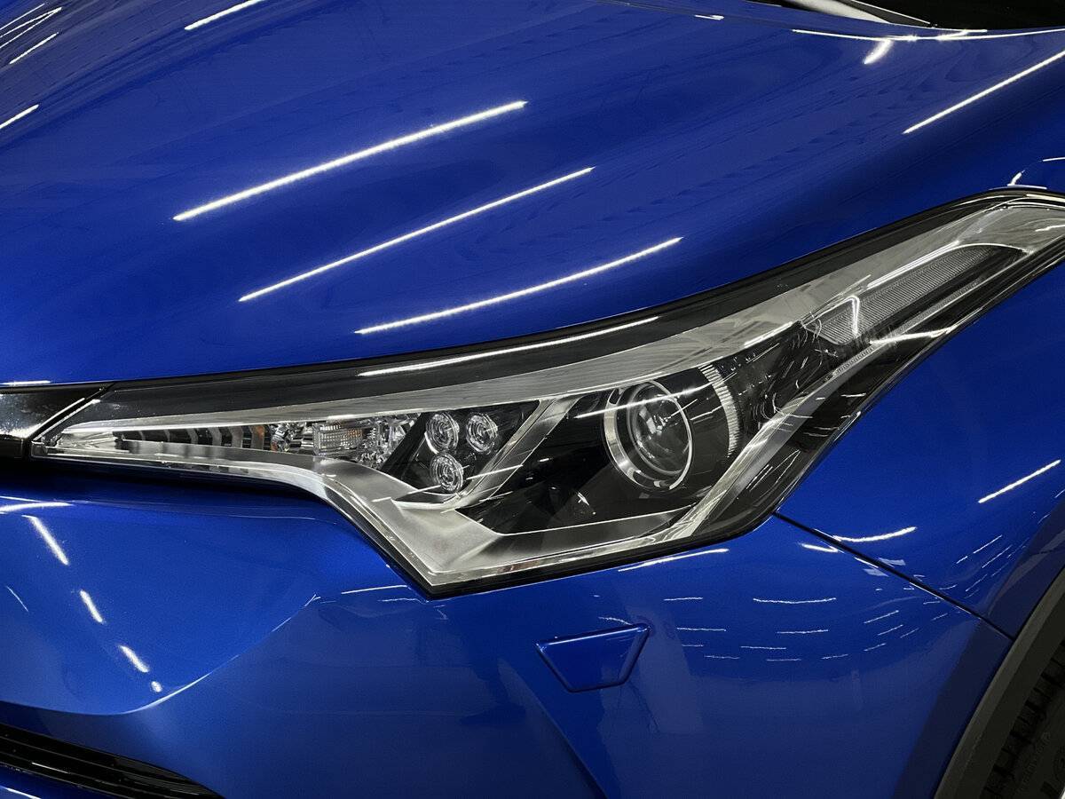 Toyota C-HR с пробегом — 2019 год. Фото: #16