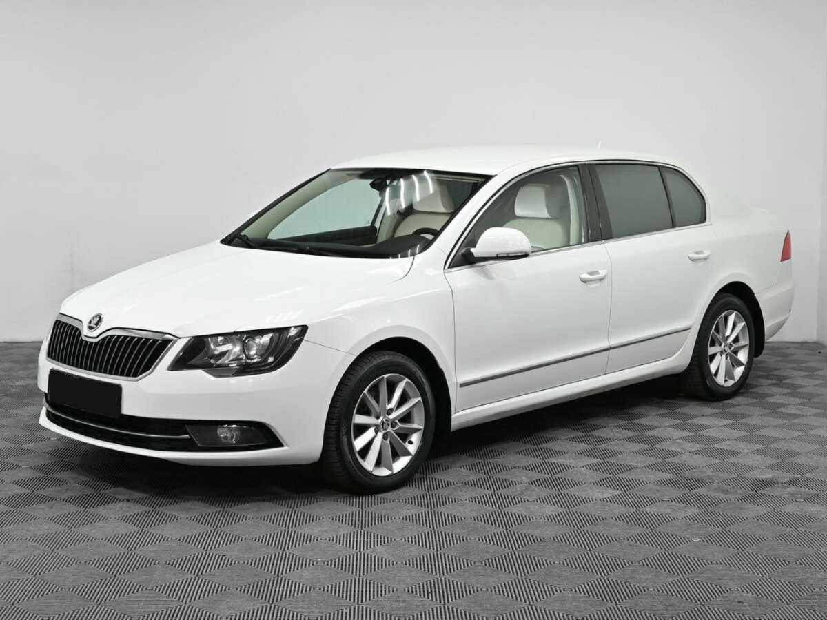 Skoda Superb с пробегом — 2013 год. Фото: #0