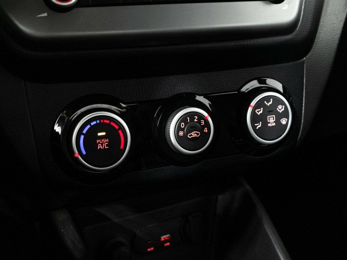 Kia Rio с пробегом — 2016 год. Фото: #15