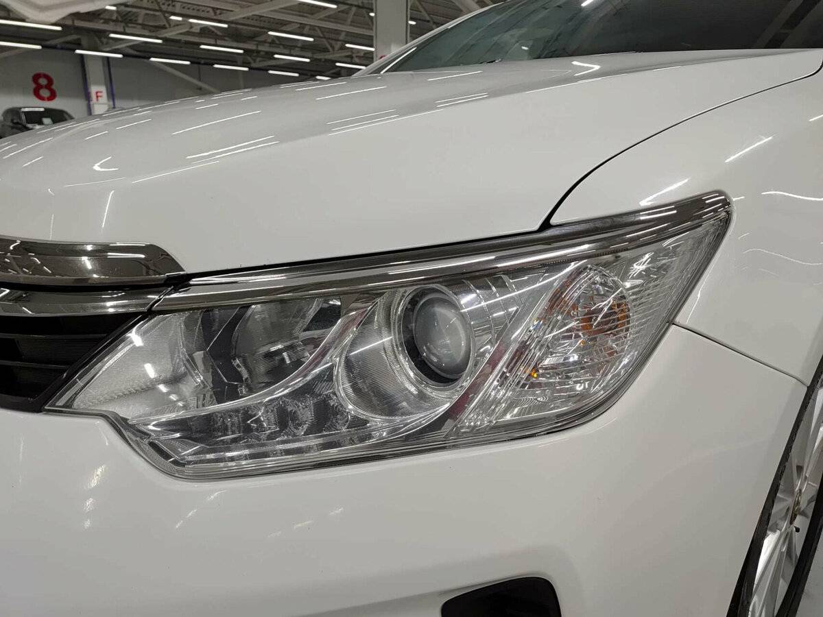 Toyota Camry с пробегом — 2017 год. Фото: #16