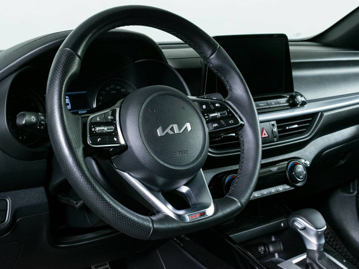 Kia Cerato с пробегом — 2021 год. Фото: #11