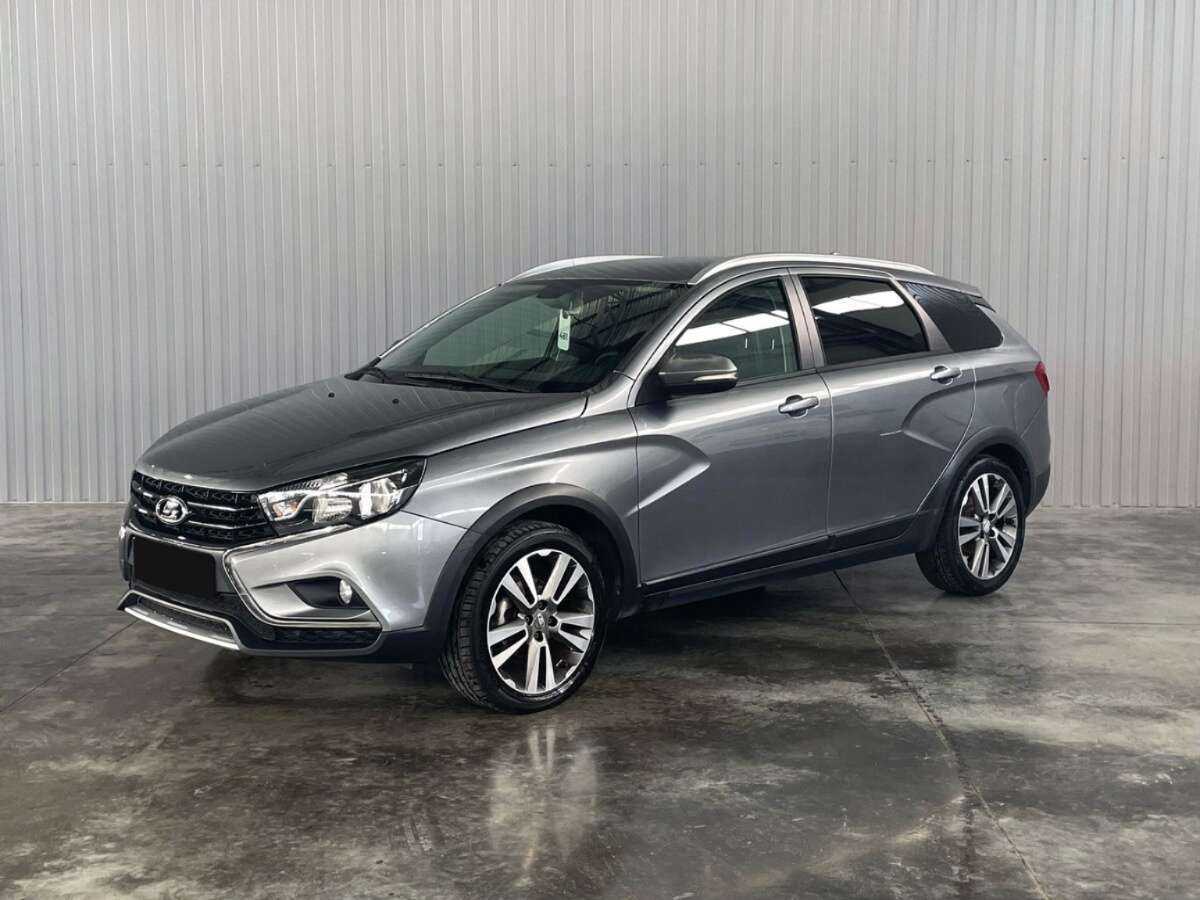 Lada (ВАЗ) Vesta с пробегом — 2018 год. Посмотреть фото