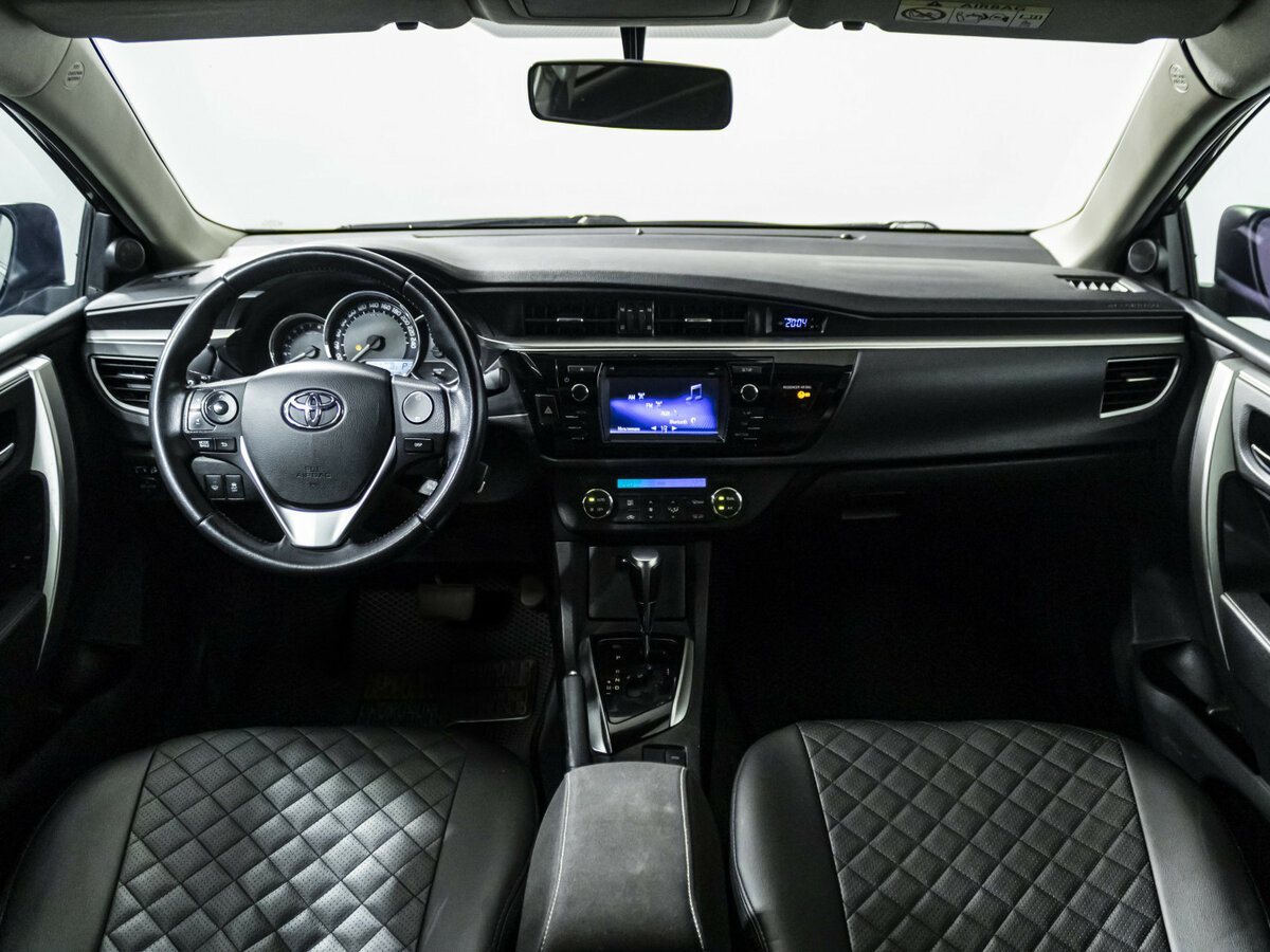 Toyota Corolla с пробегом — 2013 год. Фото: #10