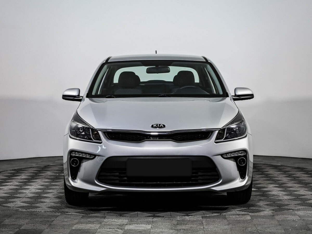 Kia Rio с пробегом — 2020 год. Фото: #1