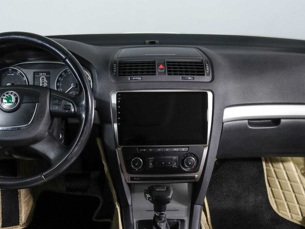 Skoda Octavia с пробегом — 2012 год. Фото: #10