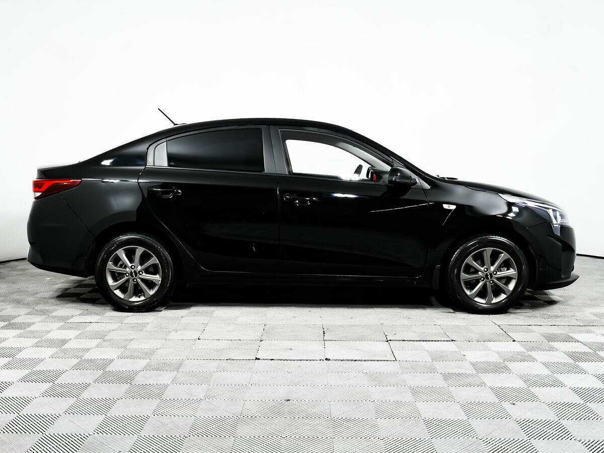 Kia Rio с пробегом — 2021 год. Фото: #3