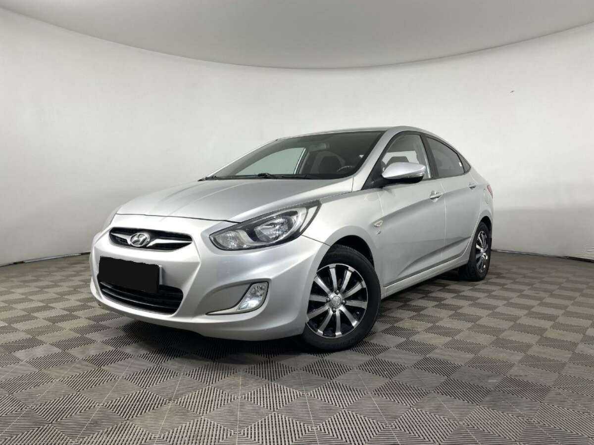 Hyundai Solaris с пробегом — 2014 год. Посмотреть фото